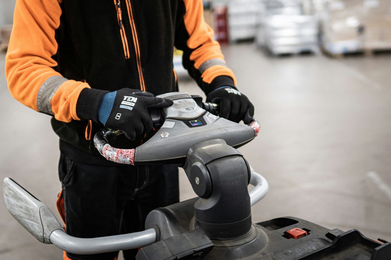 Integrated warehouse and distribution operation at UKFM – goods picked, packed, and dispatched