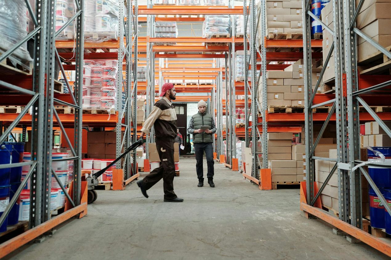 Warehouse management system screen showing real-time stock visibility for pick and pack orders